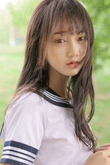 男女一起努力做豆浆